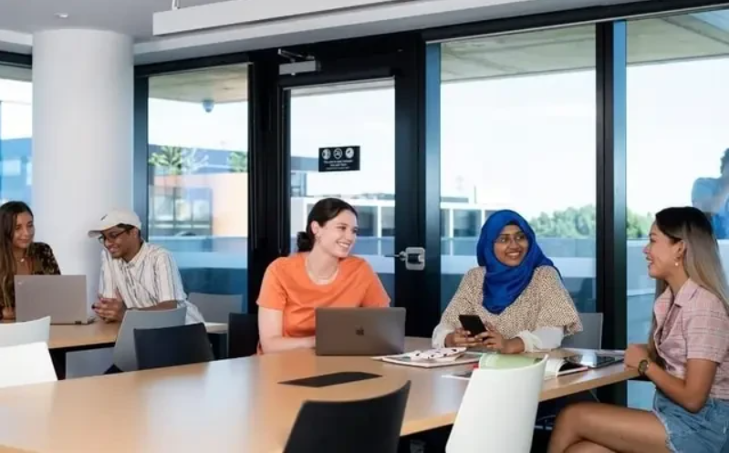 UniLodge at Curtin - Twin Dolphin Hall